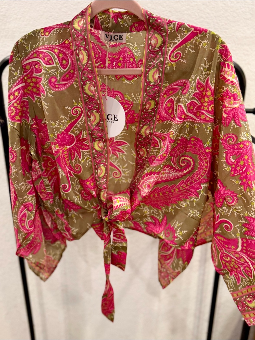 Vice Apparel Pink Paisley Tie-Front Kimono Wrap